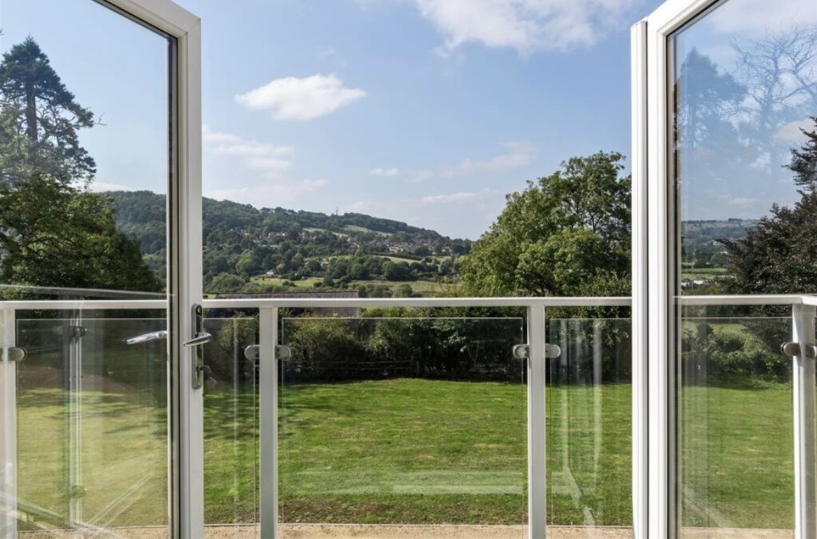 Balcony Valley Views
